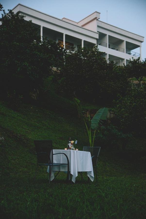 Inn On The Lake Kibuye Exterior foto